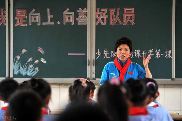 撅腚挨揍农村sp系列